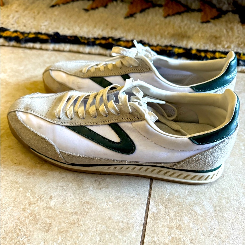 Tretorn size 8.5 sneakers